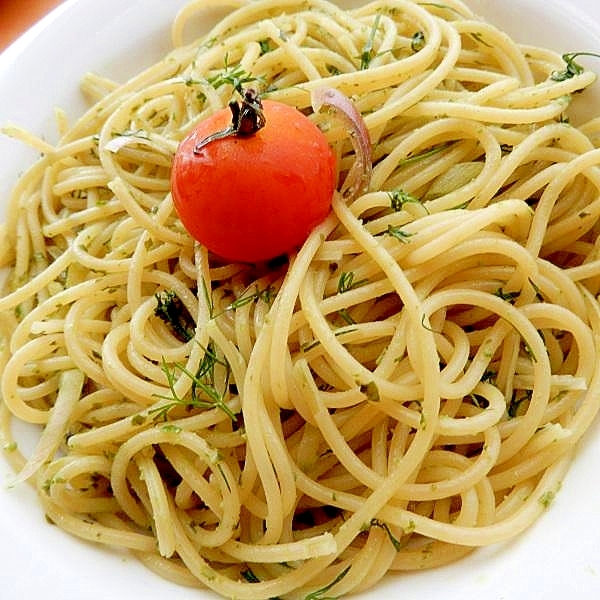 ５分！？+香草❤市販のバジルソースでスパゲッティー