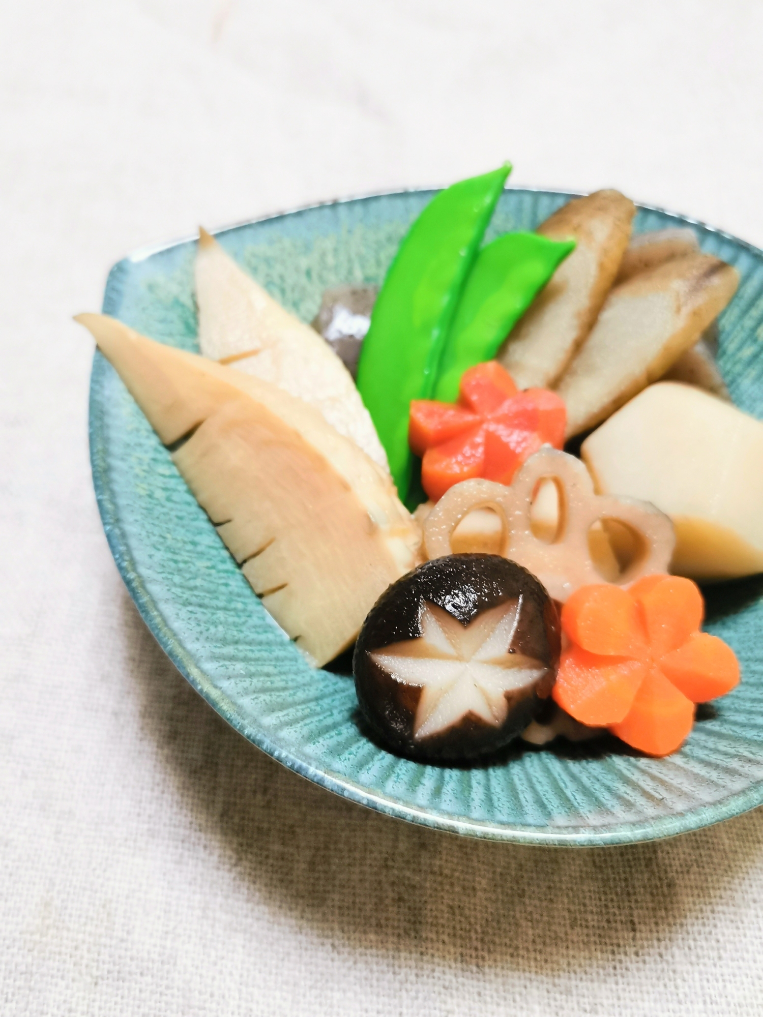 色が薄くてもお味しみしみ*煮しめ