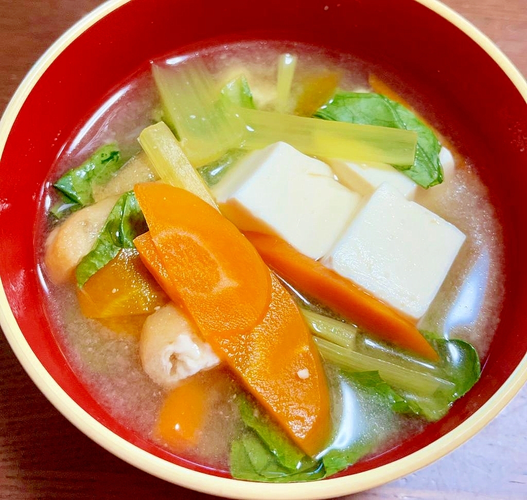 にんじんの味噌汁