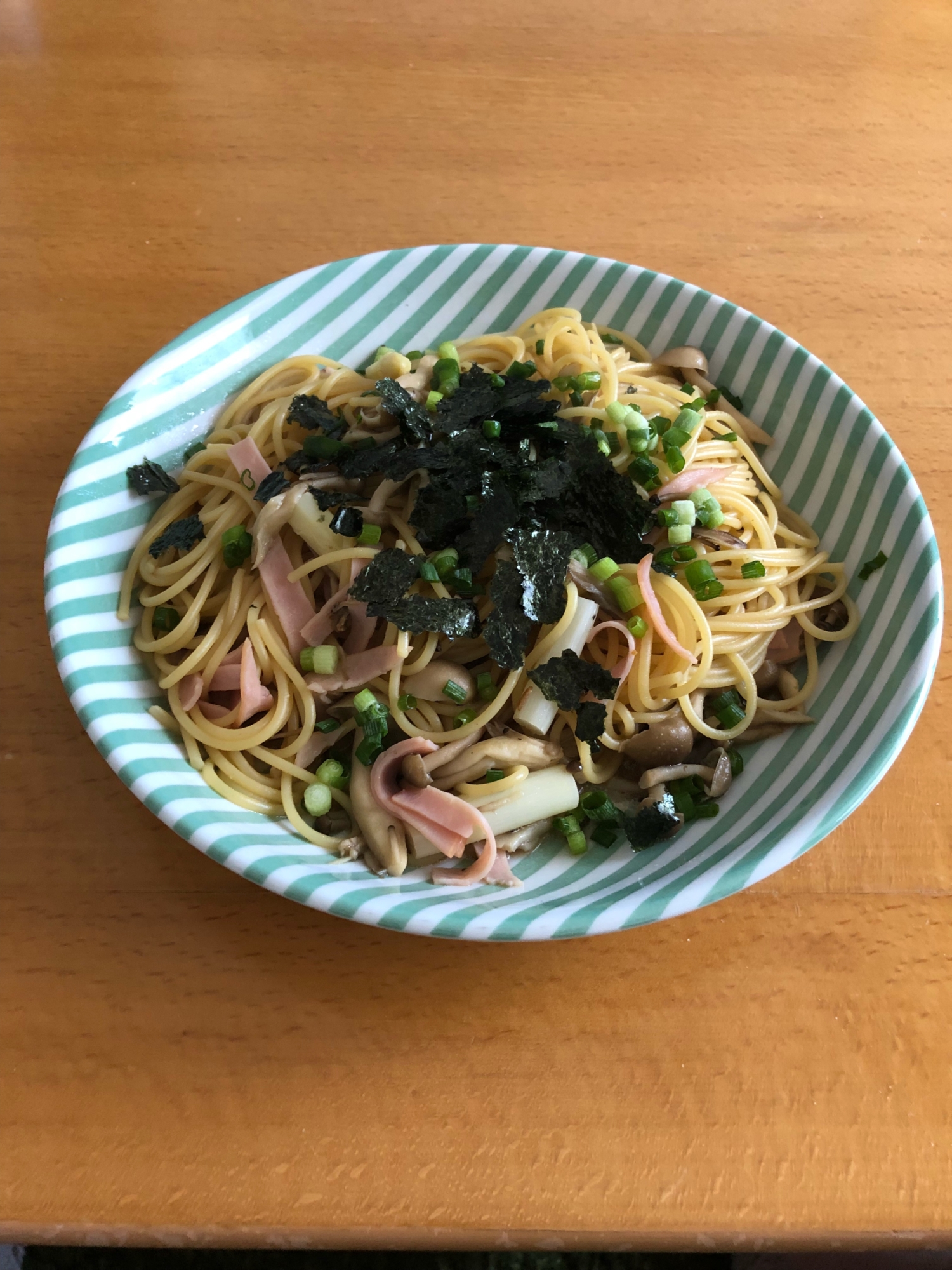 きのことハムの和風パスタ