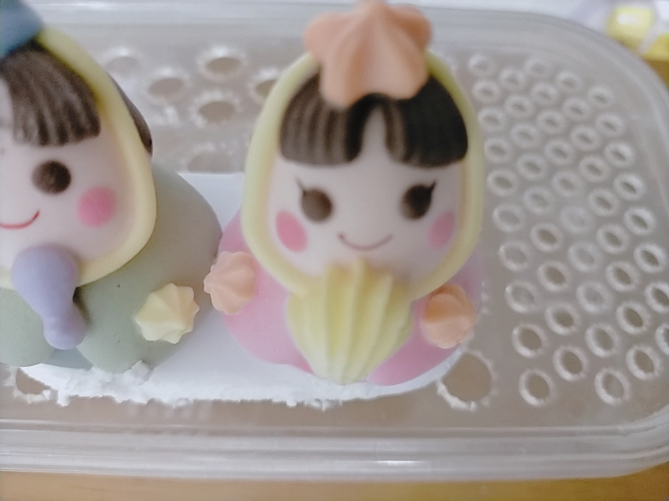 ケーキの上の砂糖菓子(メレンゲドール)の食べ方