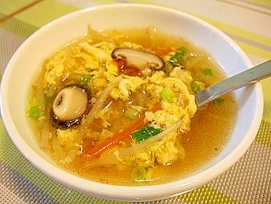 野菜たっぷり中華スープ
