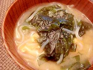糸こんにゃく入り味噌汁