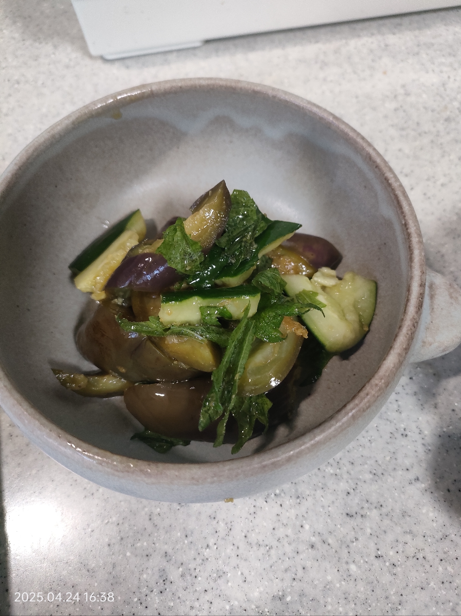 茄子ときゅうりと大葉の香味和え