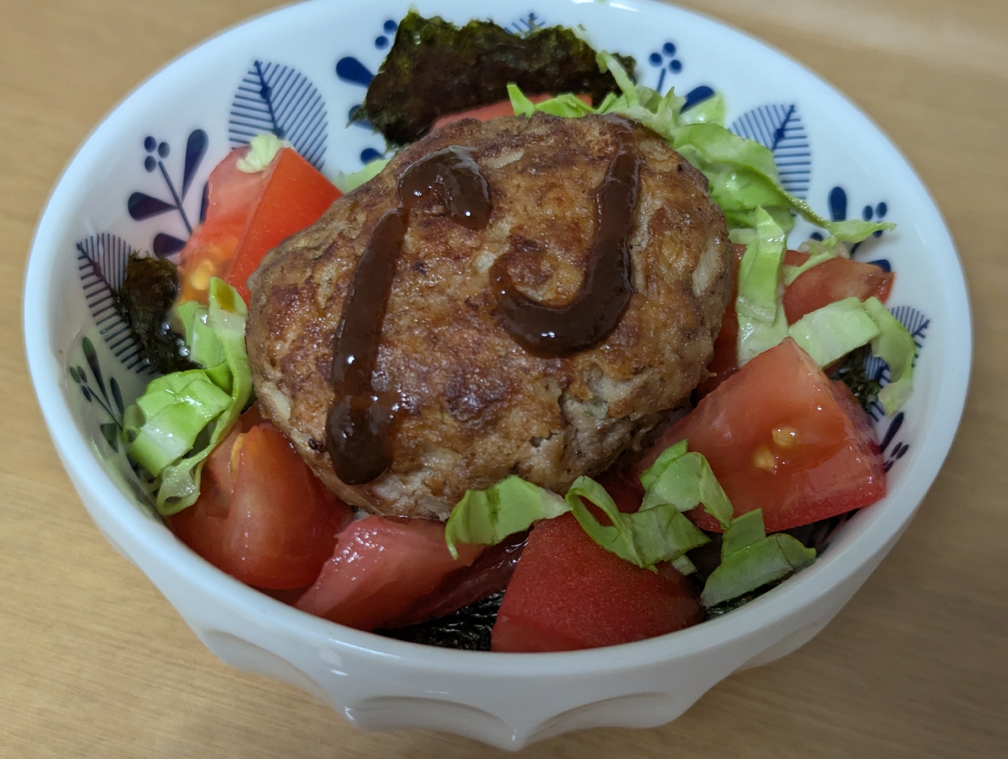 トマトハンバーグ丼