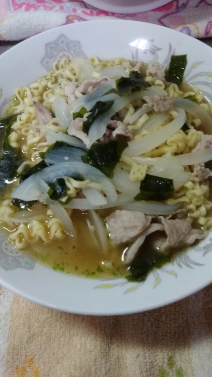 まるで濃厚とんこつ！味噌豆乳ラーメン
