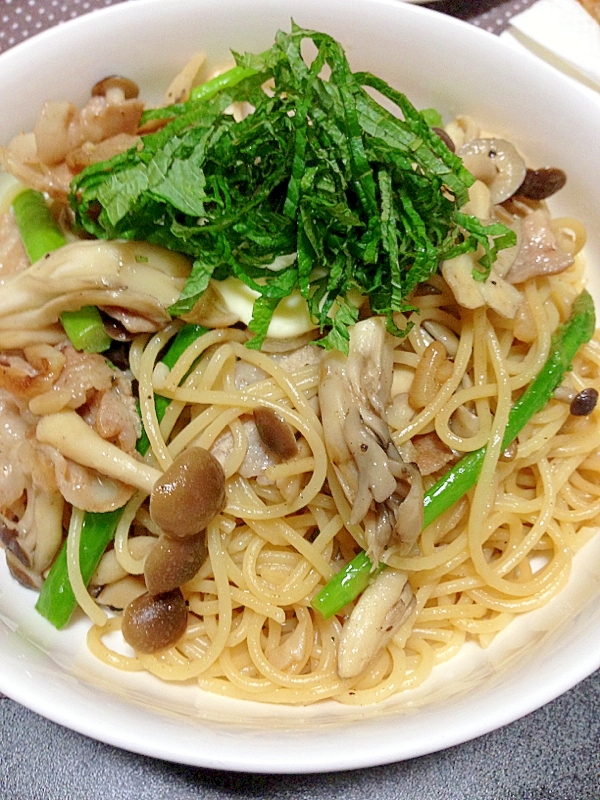 おうちパスタ屋♡キノコと豚バラの柚子胡椒パスタ
