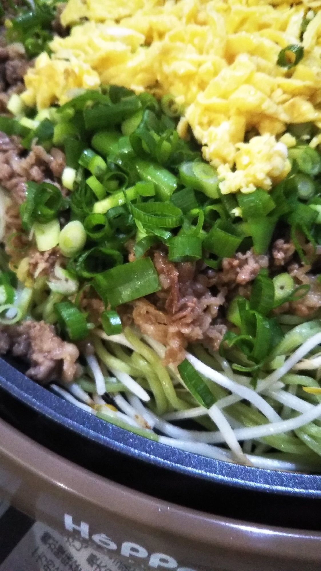 もやし入り♪ホットプレートde瓦そば風♫